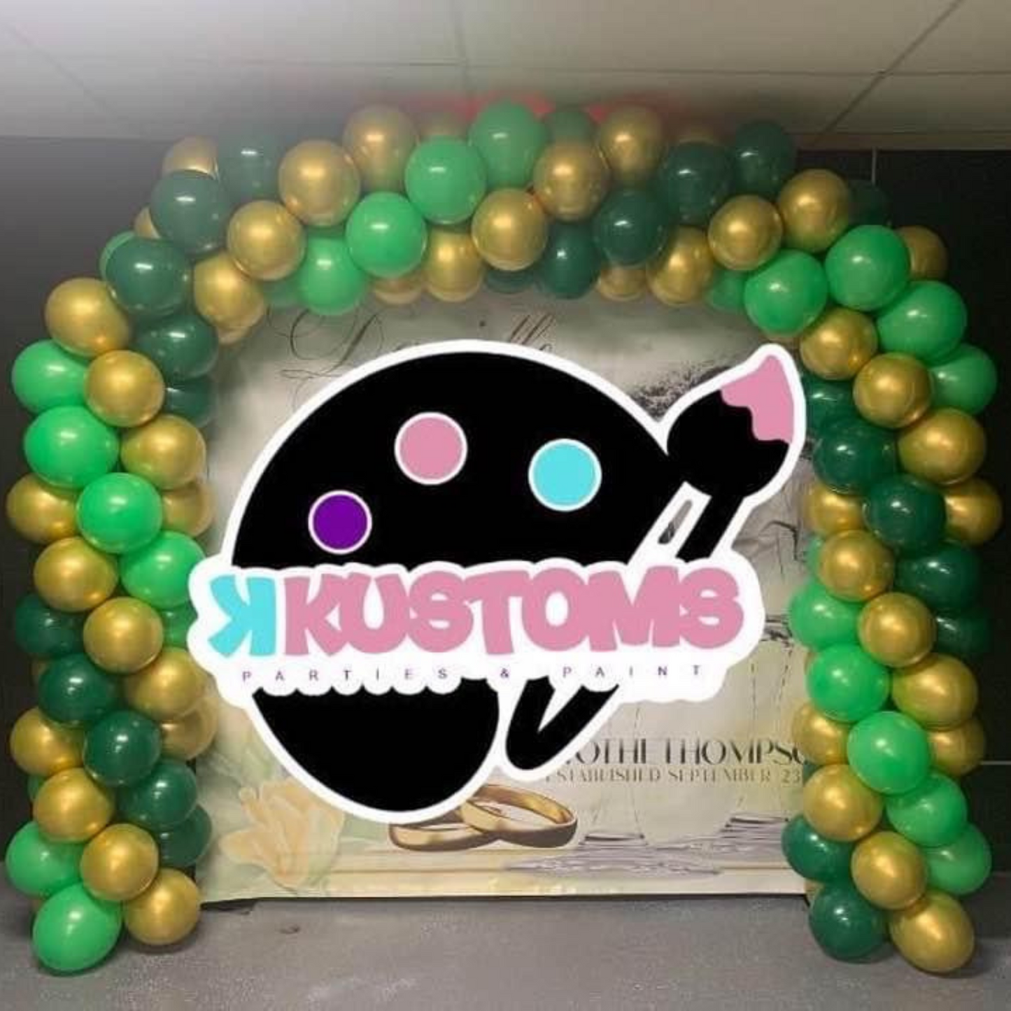 KUSTOM BALLOON ARCHES